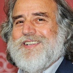 Mimmo Cuticchio 飾演 Padre di Tommaso