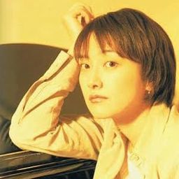 平沢 草 飾演 Wife about to be divorced