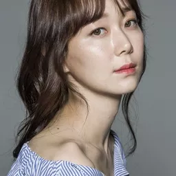 李裕英 - 與鬼同行：大叔追兇演員 飾演Hyun-ji