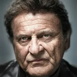 祖·柏斯 飾演 Self