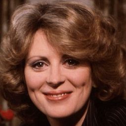 Sandy Faison 飾演 Suzie Nickerson