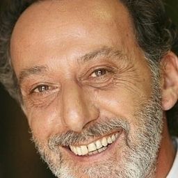 Alfredo Pea 飾演 Capitano