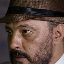 Amr Abdel-Geleel - 亞歷山卓：其城其事演員 飾演Amr / Alexandre / Hamlet