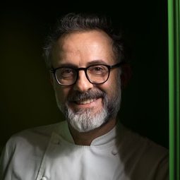 Massimo Bottura 飾演 Himself