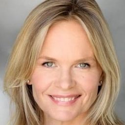 琳賽·佛洛斯特 - My Father's Shadow: The Sam Sheppard Story演員 飾演Marilyn Sheppard