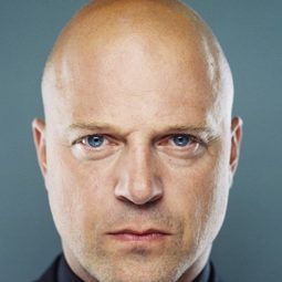 麥克·奇可里斯 - 千萬別抬頭演員 飾演Dan Pawketty