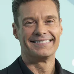 Ryan Seacrest 飾演 