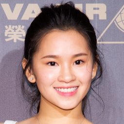 盧以恩 飾演 Young Xiao Yu / 小小雨