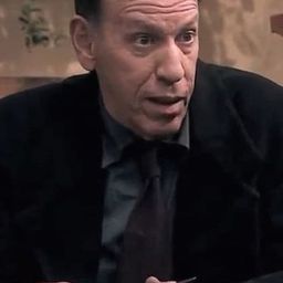 Diego Vélez - Time Out演員 飾演Flaco Esteban