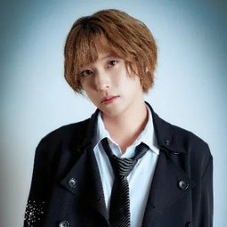 富園力也 飾演 Sabimaru Tsuruhara