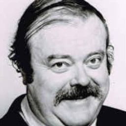 Pat McCormick 飾演 The Dispatcher