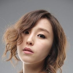 Ok Ji-young 飾演 Ji-seon