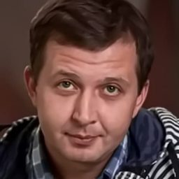 Aleksandr Kulikov - 創世紀演員 飾演Fourth Cavalier