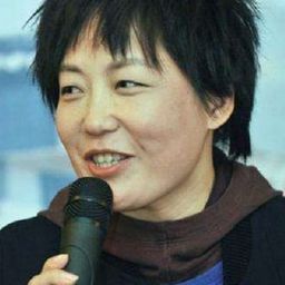 Lin Cong 飾演 Teacher Li