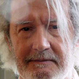 Roger Van Hool 飾演 Alcibiade