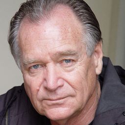 Newell Alexander 飾演 Wardell 'Bubba' Owens