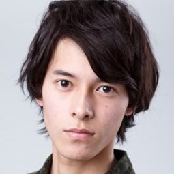 一井直樹 飾演 Yusuke Hoshino