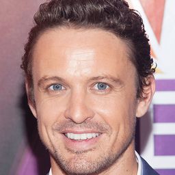 David Lyons 飾演 Eli