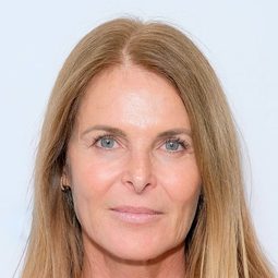 Catherine Oxenberg - Boys Will Be Boys演員 飾演Patsy Parker