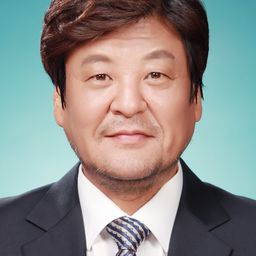 成誌婁 飾演 Detective Park