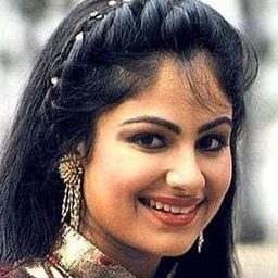 艾耶莎·朱爾卡 飾演 Namita