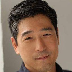 Peter Y. Kim 飾演 Archie