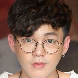 納塔希特·科蒂曼努斯沃尼奇 飾演 Friend Zone Buddy 2