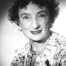 尤娜·奧康納 飾演 Mrs. Wilson