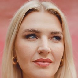 Rebecca Lucy Taylor - Placebo: This Search for Meaning演員 飾演Self