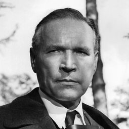 Wolfgang Preiss - 大錯亂演員 飾演Artmann