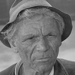 Giulio Chiari 飾演 The Beggar