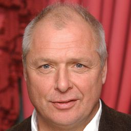 Peter Richardson 飾演 Gary