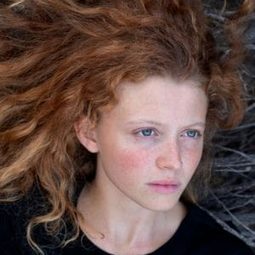 Sofia Iacuitto 飾演 Dede