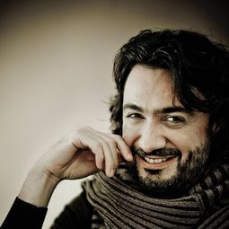 David Alegret 飾演 Pong