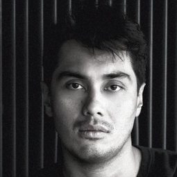 Gian Magdangal 飾演 