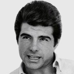 Juan Luis Galiardo - 呂西斯特拉忒演員 飾演Hepatitos