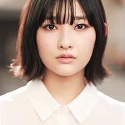 Emi Satsuki 飾演 Juri Ono