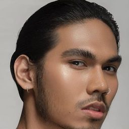 阿格拉皮良 飾演 Anto