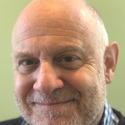 Michael Saccente - 無人諦聽演員 飾演Dr. Benson McArthur