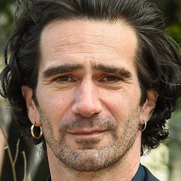 馬利歐·史格利亞 飾演 Nico