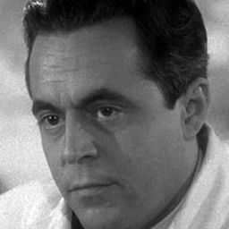 Jacques Hilling - 從電梯到死刑台演員 飾演Le Garagiste