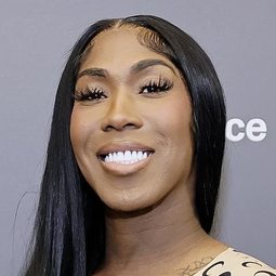 Koko Da Doll 飾演 Self