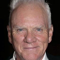 馬康·麥杜維 飾演 Malcolm