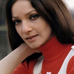 Ewa Swann 飾演 Catherina