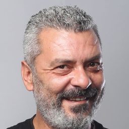 涅希密·亞皮吉 飾演 Zeki