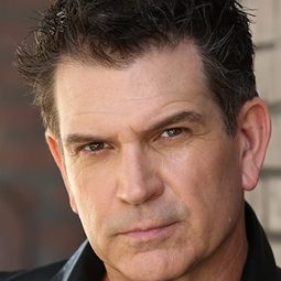 Paul Ganus - 異星戰境演員 飾演Ranger Rodman