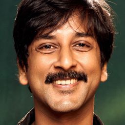 Tanmay Dhanania 飾演 Murad