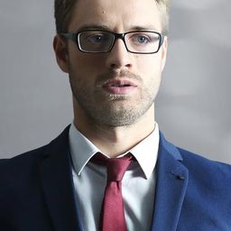 Marcin Korcz 飾演 Krzysztof 'Mściwój' Chmielewski