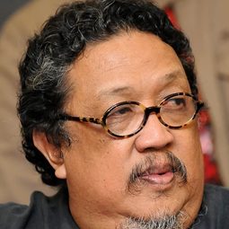 迪迪·皮特 - 一國之師：佐格羅阿米諾多演員 飾演Haji Hasan Garut