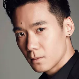 陳偉恩 飾演 CFC Ken Chow